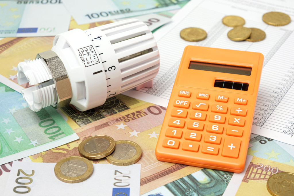 Die dritte Förderrunde des Heizungsgesetzes startet Ende August 2024 und ermöglicht nun allen Wohnungseigentümern und Hausbesitzern, staatliche Zuschüsse für den Austausch alter Heizungen zu beantragen.